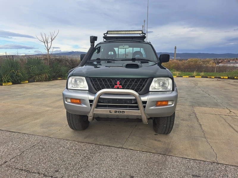Mitsubishi L200 1.3i 16V Solo, снимка 10 - Автомобили и джипове - 40702260
