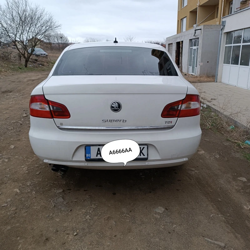 Skoda Superb 2.0 TDI, снимка 7 - Автомобили и джипове - 47023421