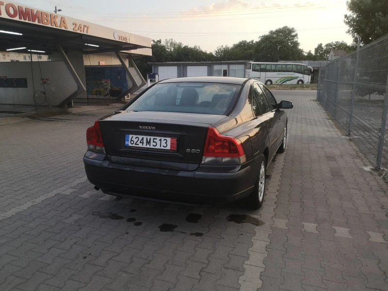 Volvo S60 2.4, снимка 7 - Автомобили и джипове - 47053024