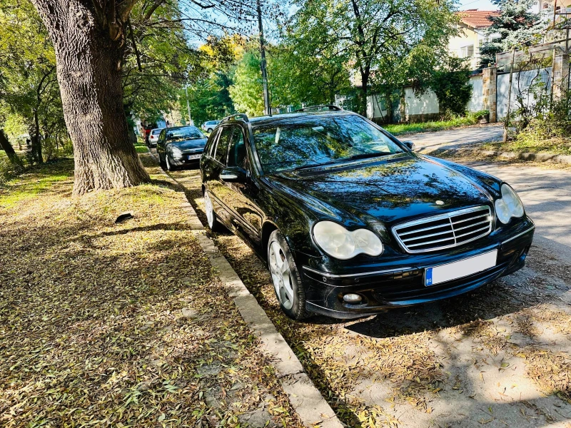 Mercedes-Benz C 320, снимка 7 - Автомобили и джипове - 47580433