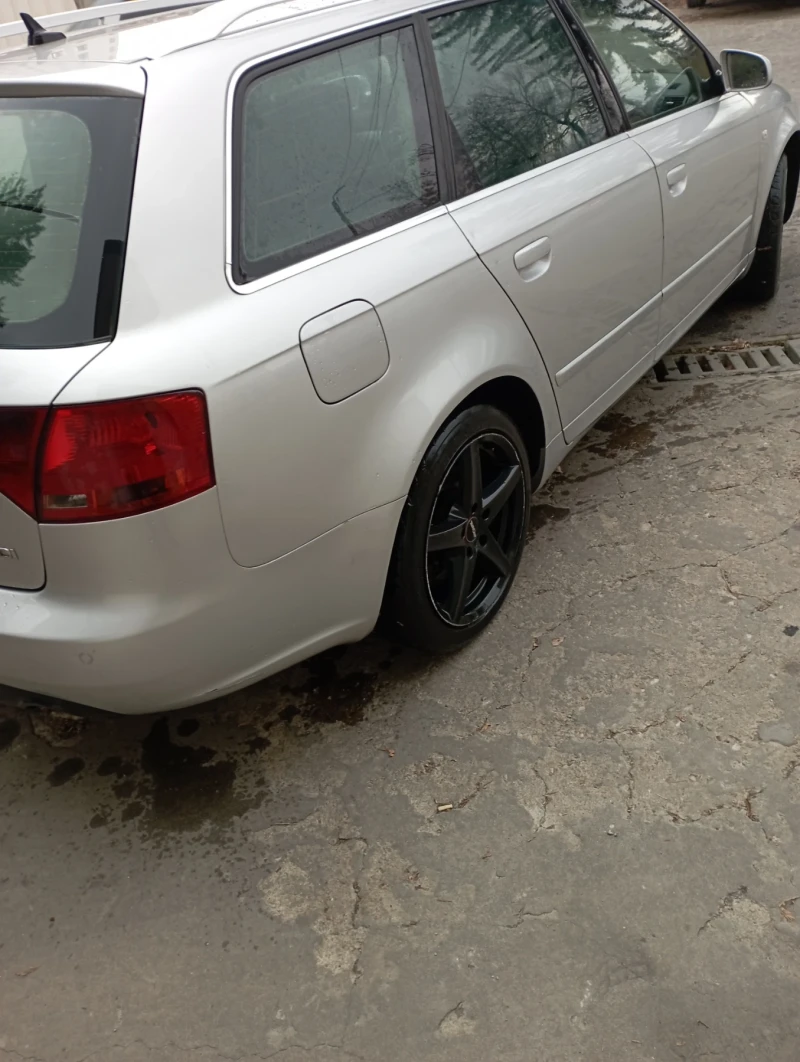 Audi A4, снимка 4 - Автомобили и джипове - 47683695