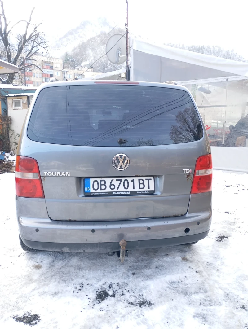 VW Touran VW, снимка 2 - Автомобили и джипове - 48442605