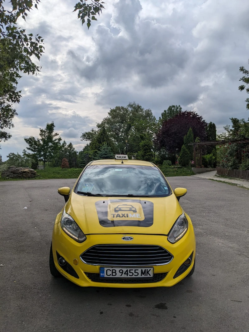 Ford Fiesta 1.0 Titanium, снимка 10 - Автомобили и джипове - 49359805