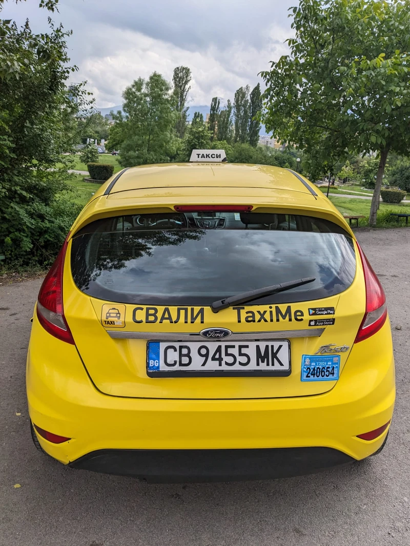 Ford Fiesta 1.0 Titanium, снимка 9 - Автомобили и джипове - 49359805