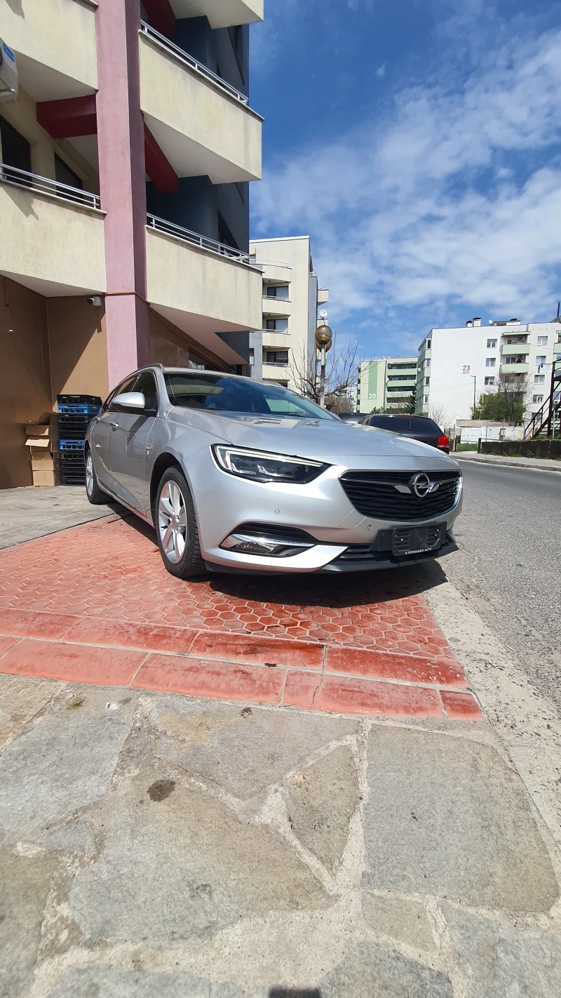 Opel Insignia 1.6 SPORTS TOURER* AUTOMATIC* NAVI* KEYLESS* , снимка 2 - Автомобили и джипове - 49930642