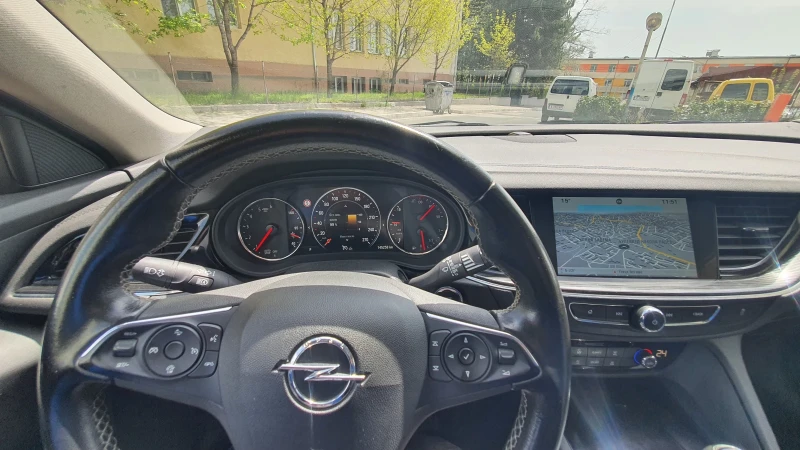 Opel Insignia 1.6 SPORTS TOURER* AUTOMATIC* NAVI* KEYLESS* , снимка 6 - Автомобили и джипове - 49930642