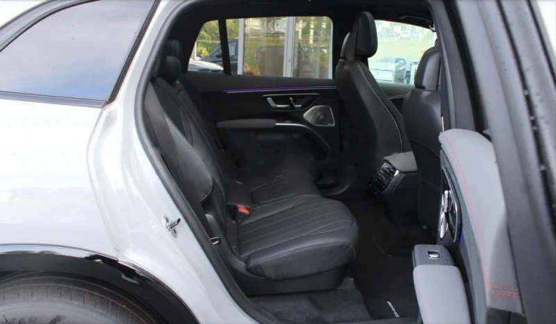 Mercedes-Benz EQS 450 SUV/AMG/4-MATIC/HYPERSCREEN/BURM/PANO/HEAD UP/, снимка 11 - Автомобили и джипове - 51532478