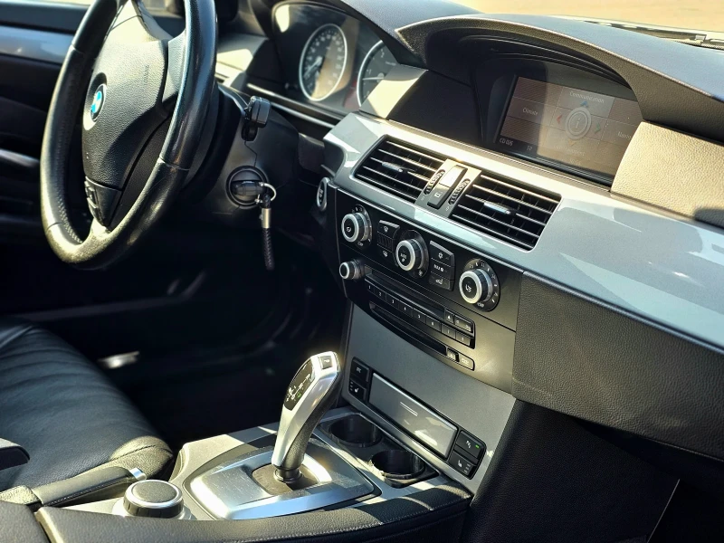 BMW 525 3.0/197к.с Facelift, снимка 12 - Автомобили и джипове - 52195742