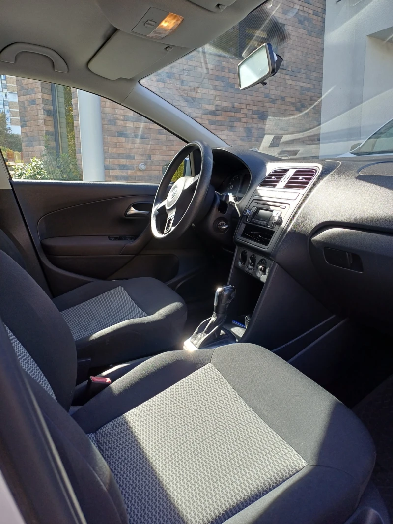 VW Polo, снимка 5 - Автомобили и джипове - 52283771