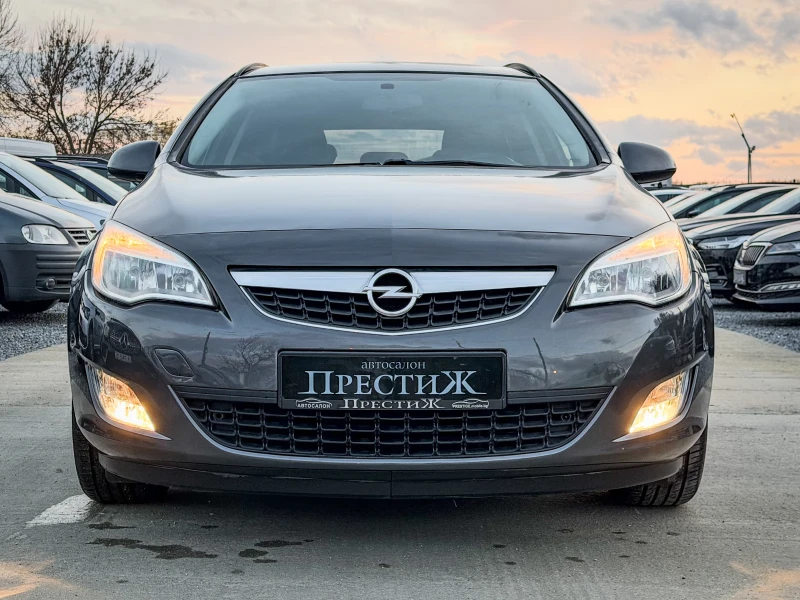 Opel Astra 1.4i - COSMO - GAZ, снимка 2 - Автомобили и джипове - 52482549