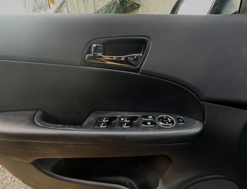 Hyundai I30, снимка 13 - Автомобили и джипове - 52894011