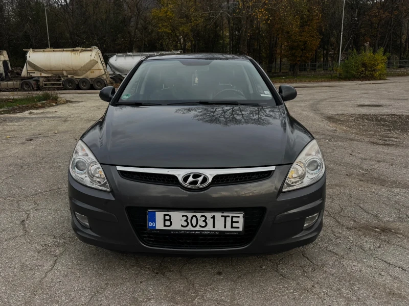 Hyundai I30, снимка 2 - Автомобили и джипове - 52894011