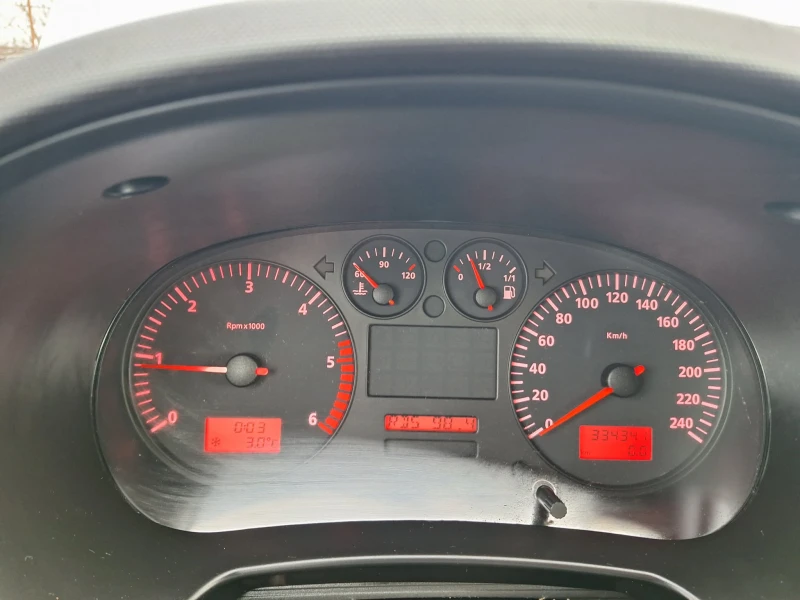 Seat Leon 1.9TDI 90ks, снимка 14 - Автомобили и джипове - 52950543