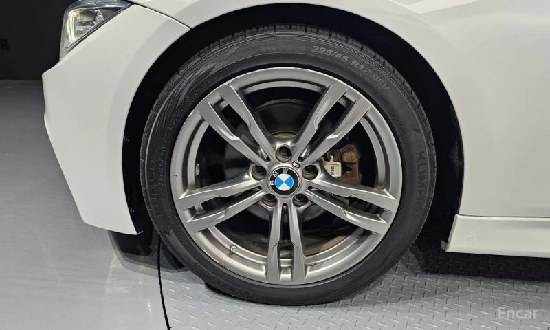 BMW 320, снимка 5 - Автомобили и джипове - 53220503