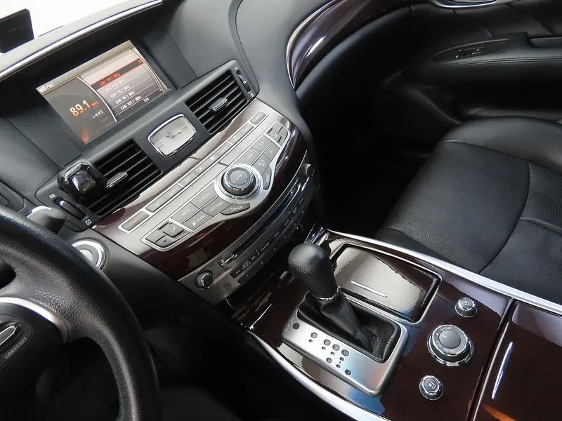 Infiniti M 37 3.7 - САМО 30% АВАНС, снимка 10 - Автомобили и джипове - 56285524