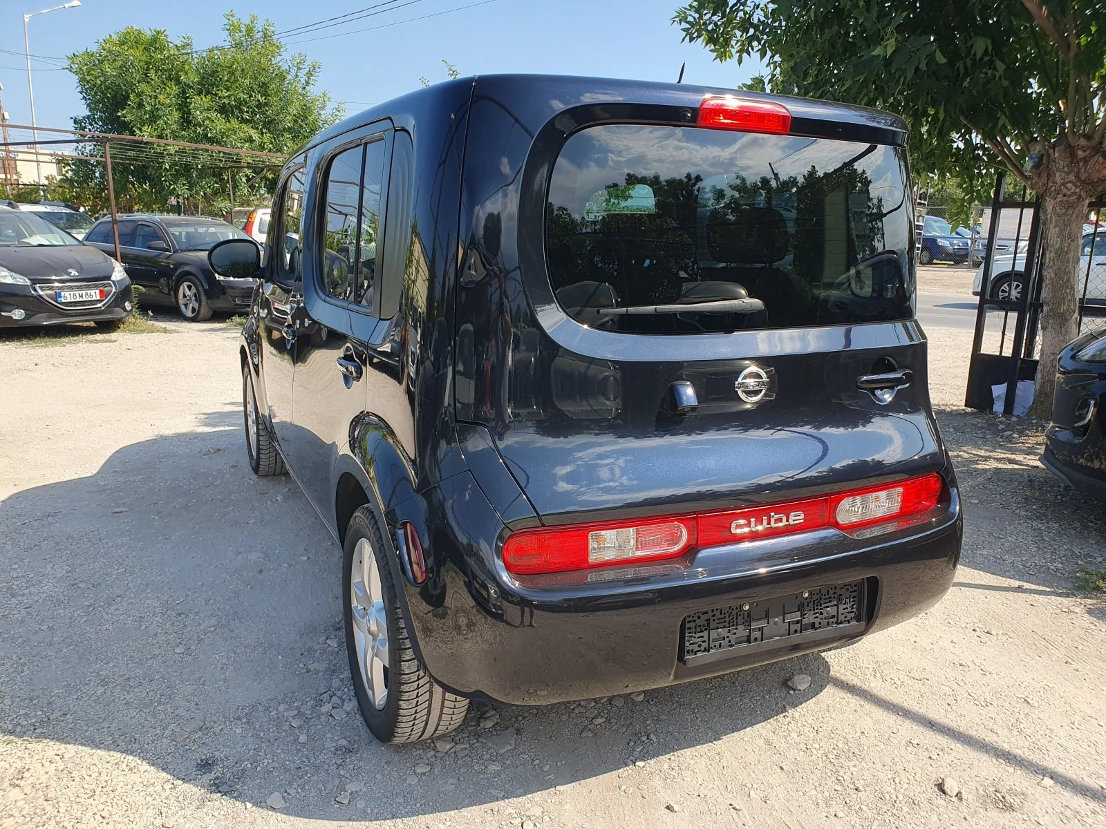 Nissan Cube 1.6i АВТОМАТИК КАМЕРА ПАНОРАМА НАВИ - изображение 2