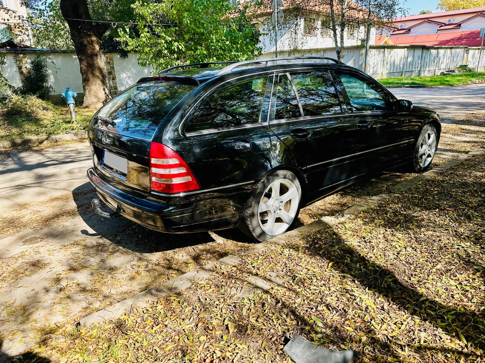 Mercedes-Benz C 320  - изображение 5