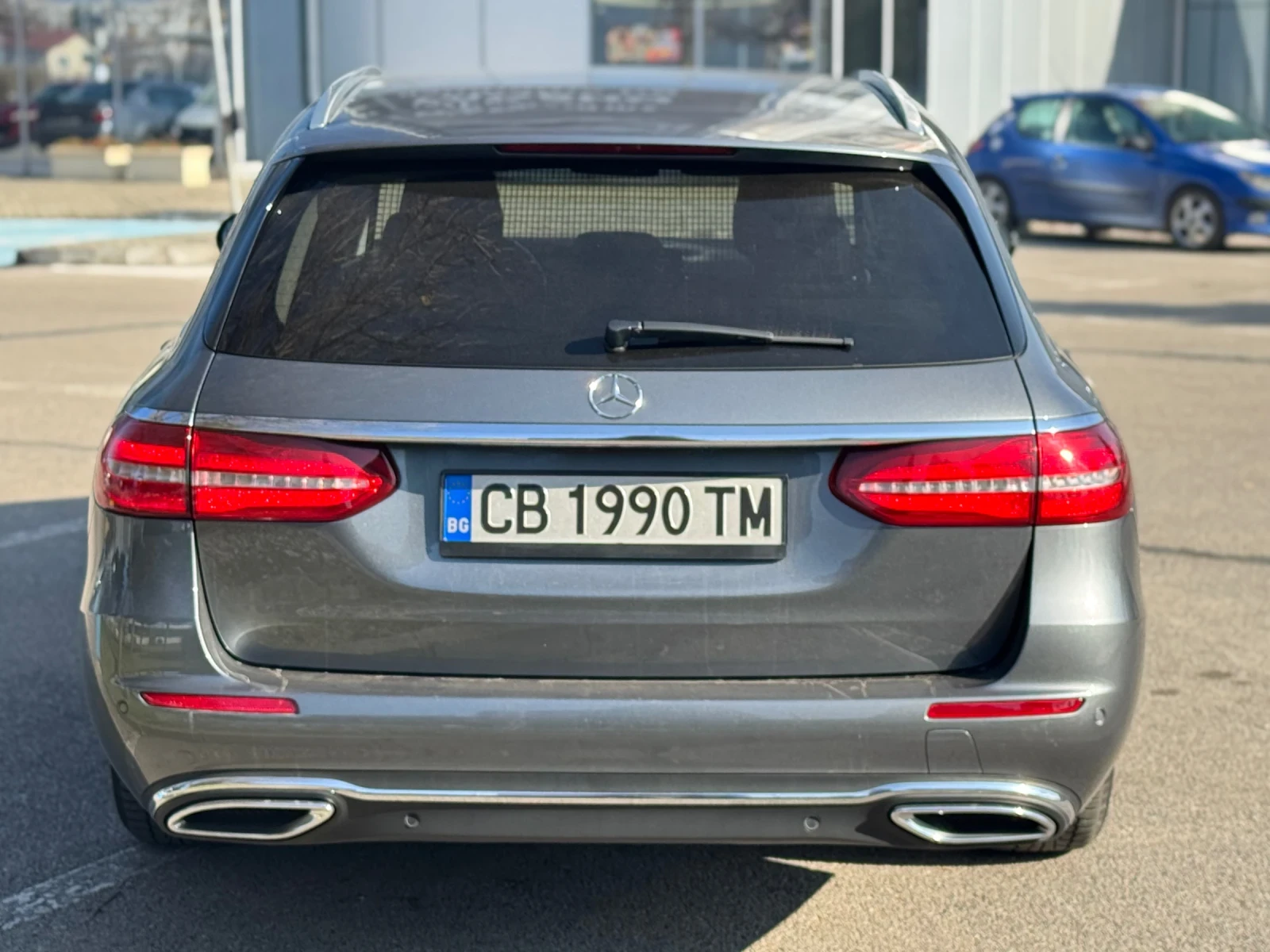 Mercedes-Benz E 220 4 MATIC/ПОДГРЕВ/КАРБОН/КАМЕРА/КАСКО - изображение 6