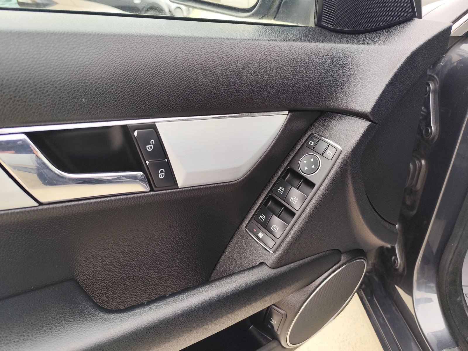 Mercedes-Benz C 220 2.2cdi LEASING - изображение 6