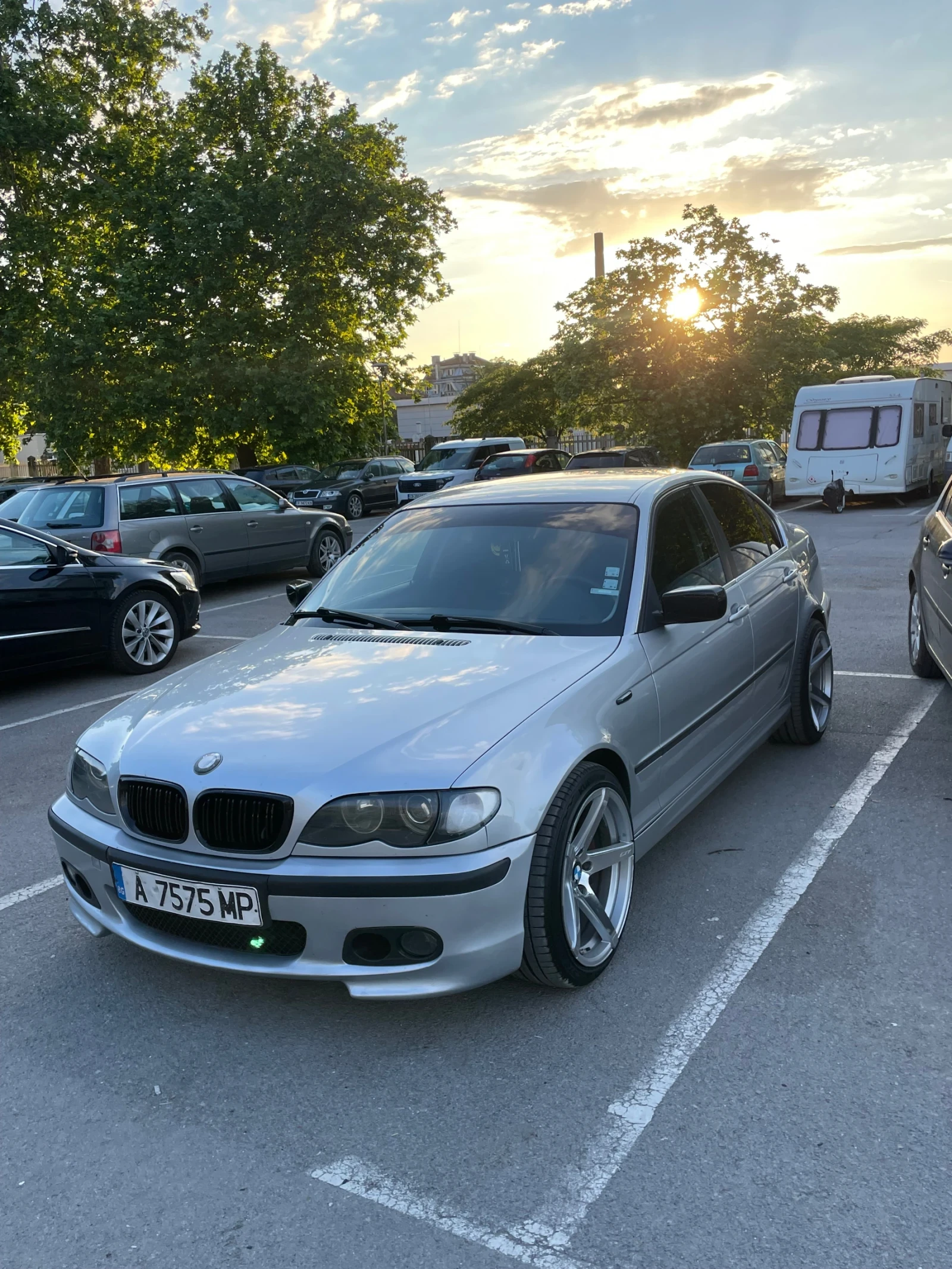 BMW 330  - изображение 2