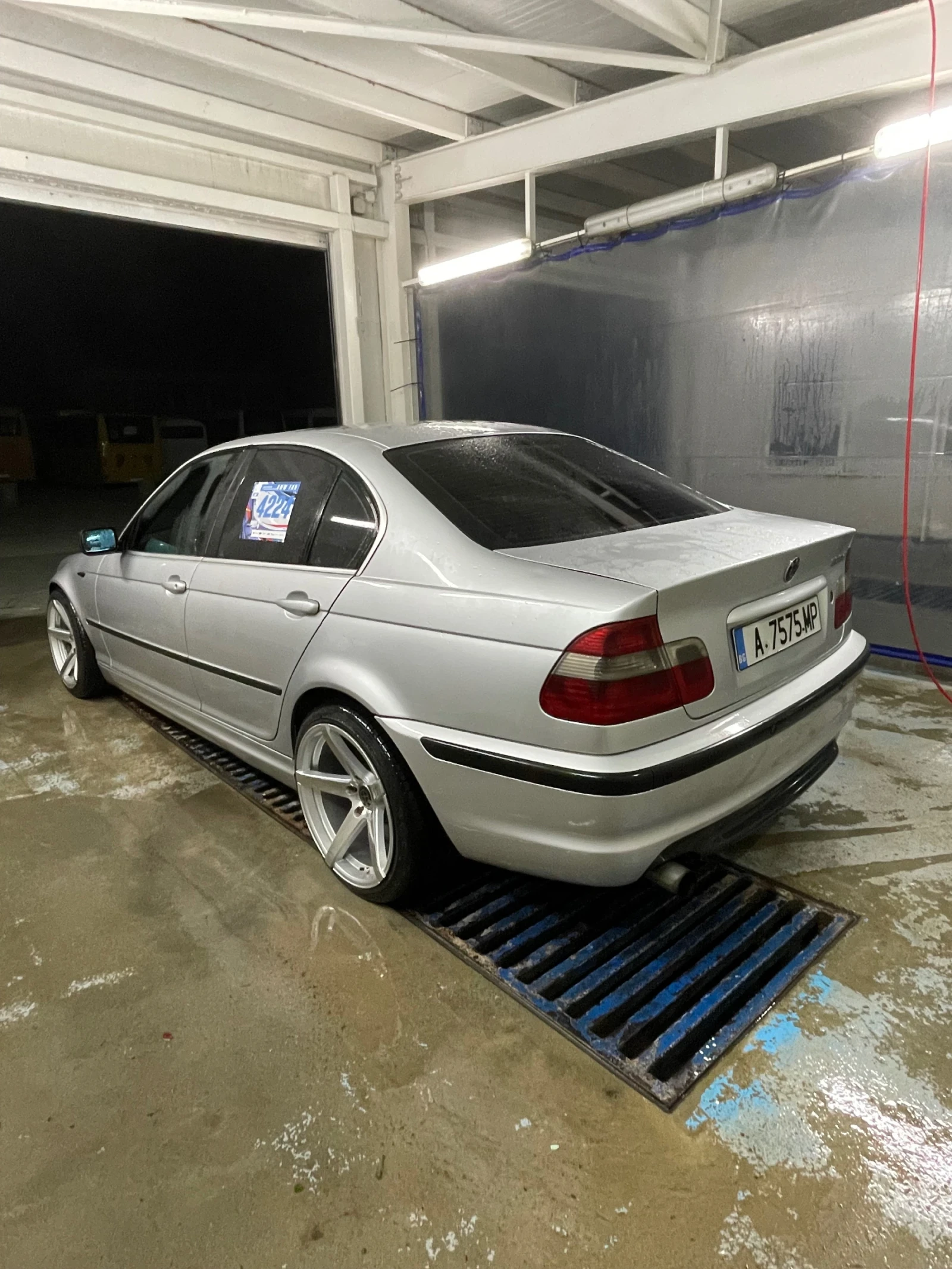BMW 330  - изображение 3