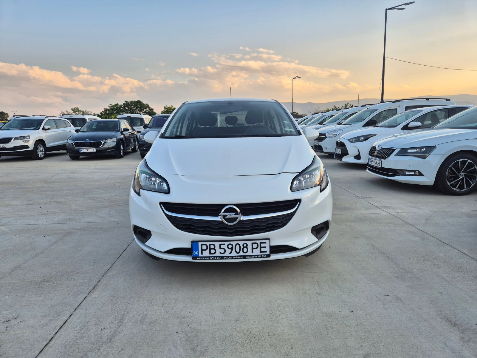 Opel Corsa  SELECTION 1.4 PETROL/LPG M/T 90кс - изображение 8