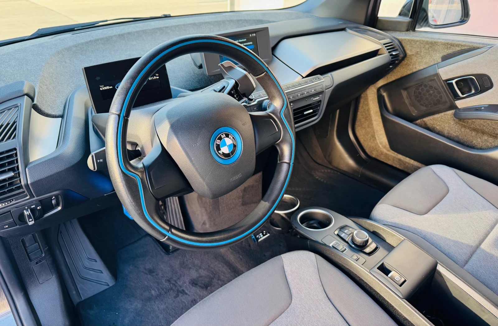 BMW i3 Premium Selection 120Ah, термопомпа - изображение 2