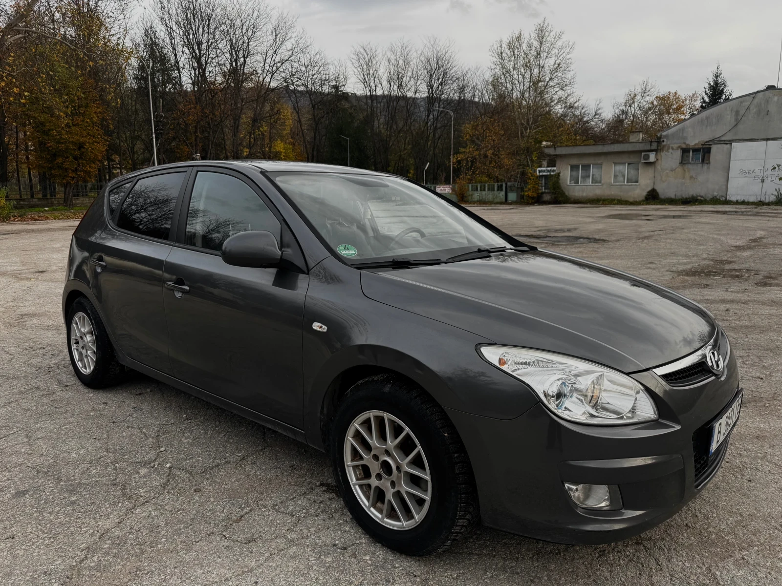 Hyundai I30 2.0 , 141 �.� | Mobile.bg � ����������� 8