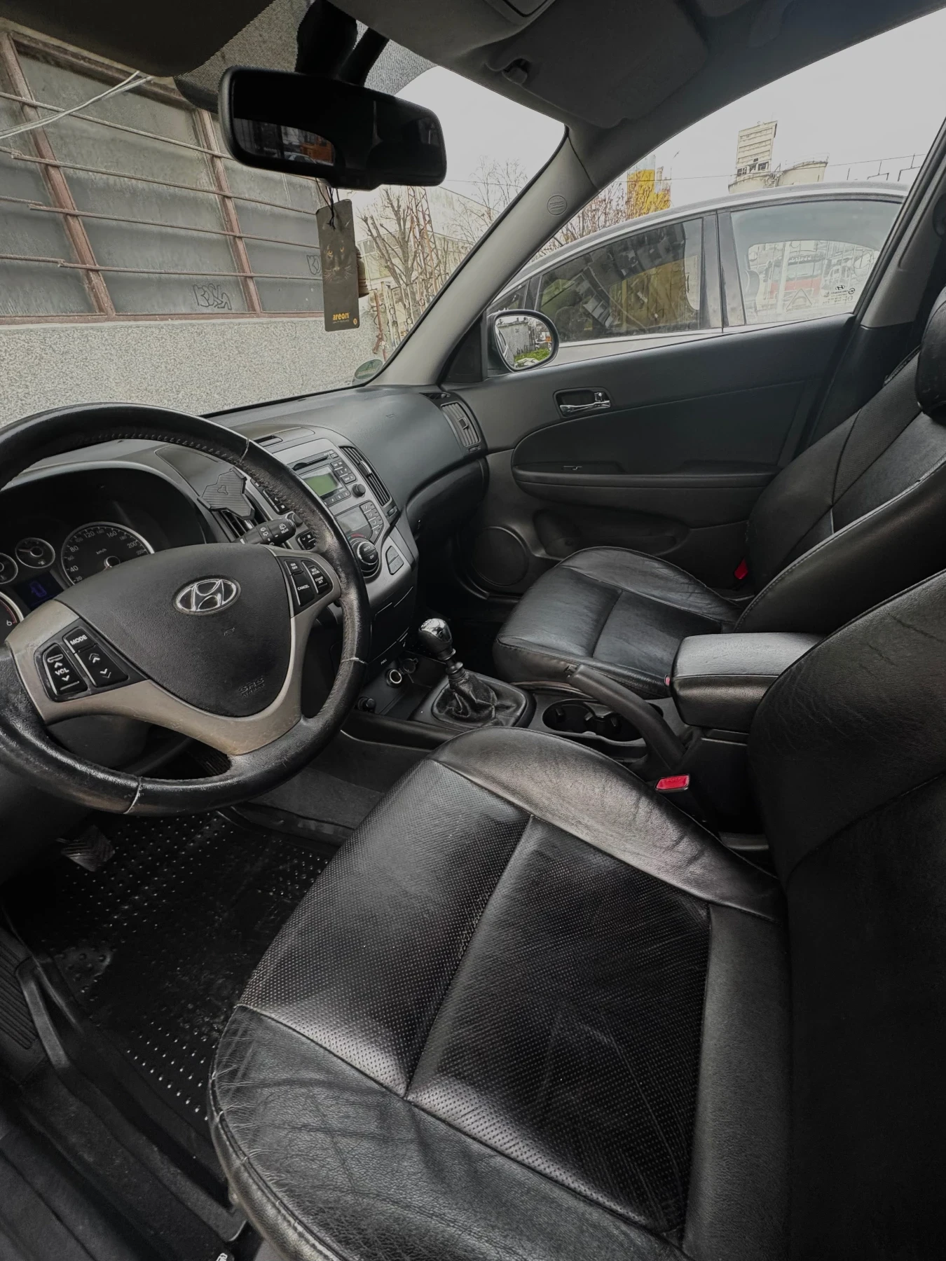 Hyundai I30 2.0 , 141 �.� | Mobile.bg � ����������� 9