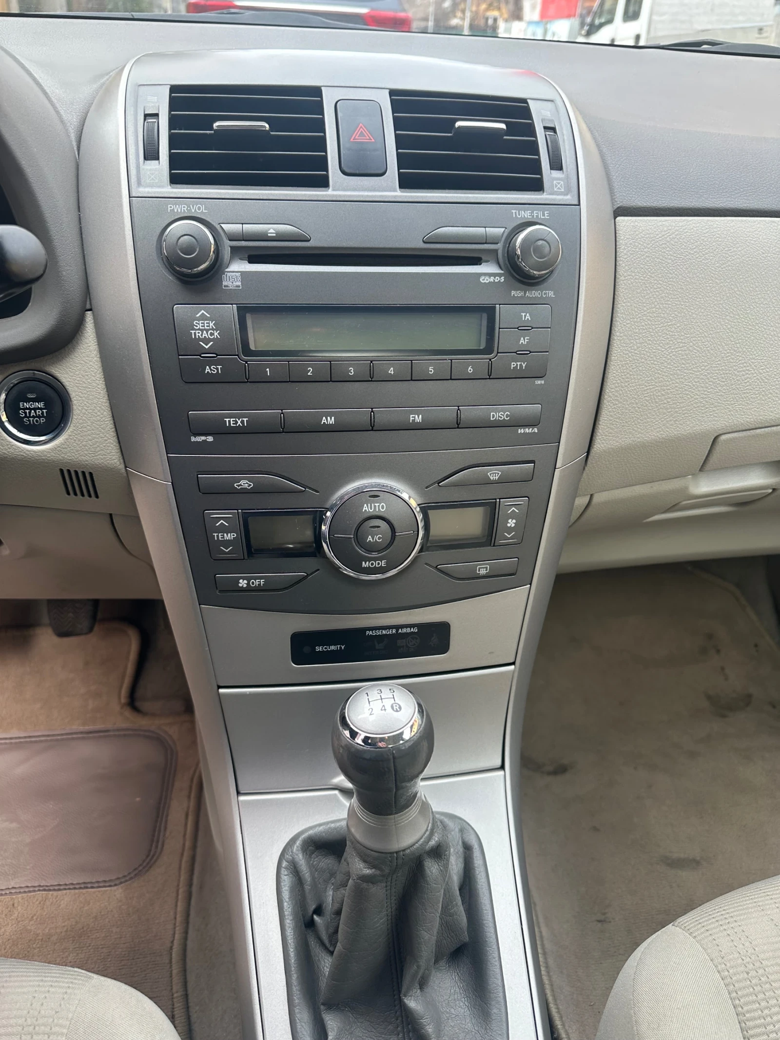 Toyota Corolla Toyota Corolla 1.6 VVT-i - изображение 9