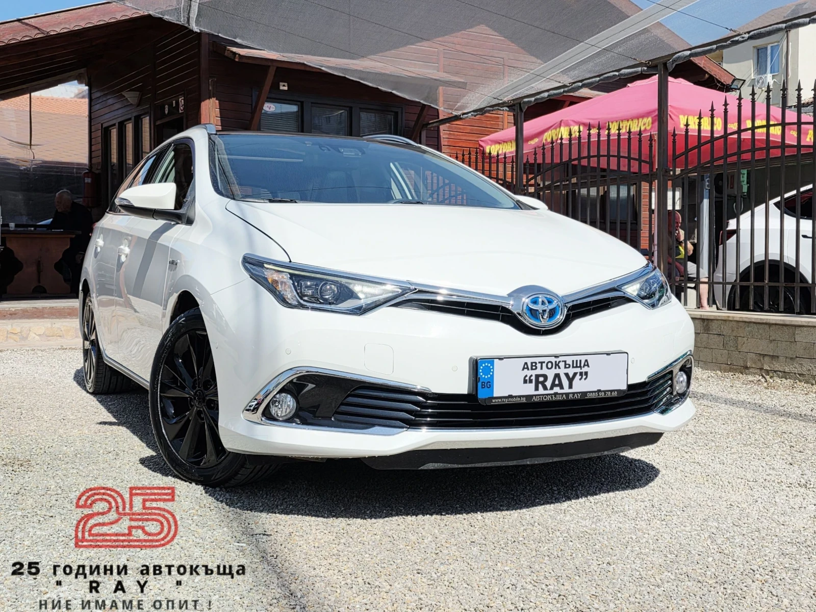 Toyota Auris 1.8/HYBRID/EXECUTIVE/ВС.ЕКСТРИ/ГАРАНЦИЯ/РЕАЛНИ КМ/