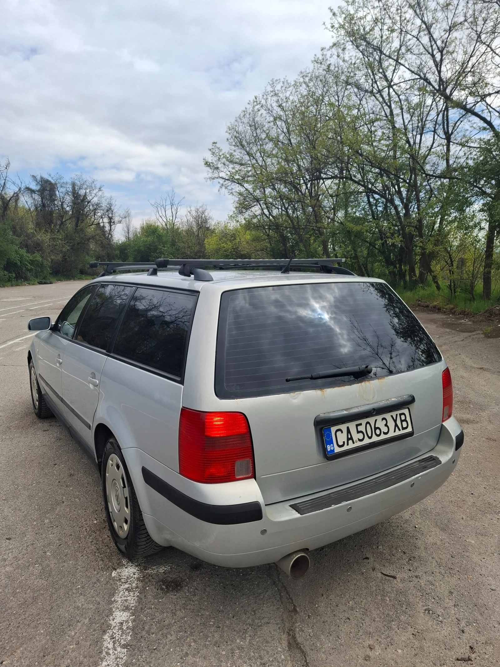 VW Passat, снимка 5 - Автомобили и джипове - 54387372