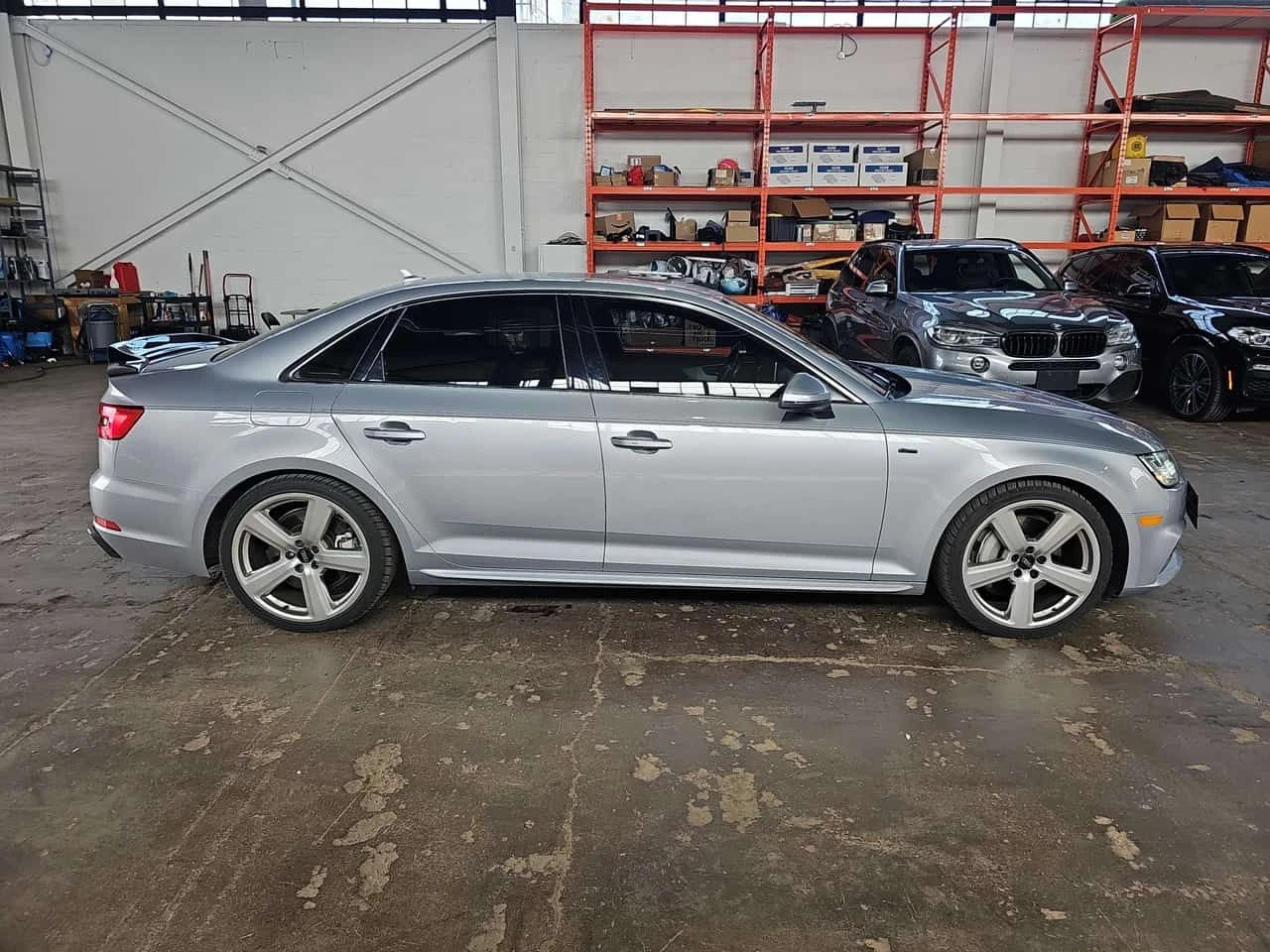 Audi A4 Technik  CARFAX, снимка 3 - Автомобили и джипове - 55381146