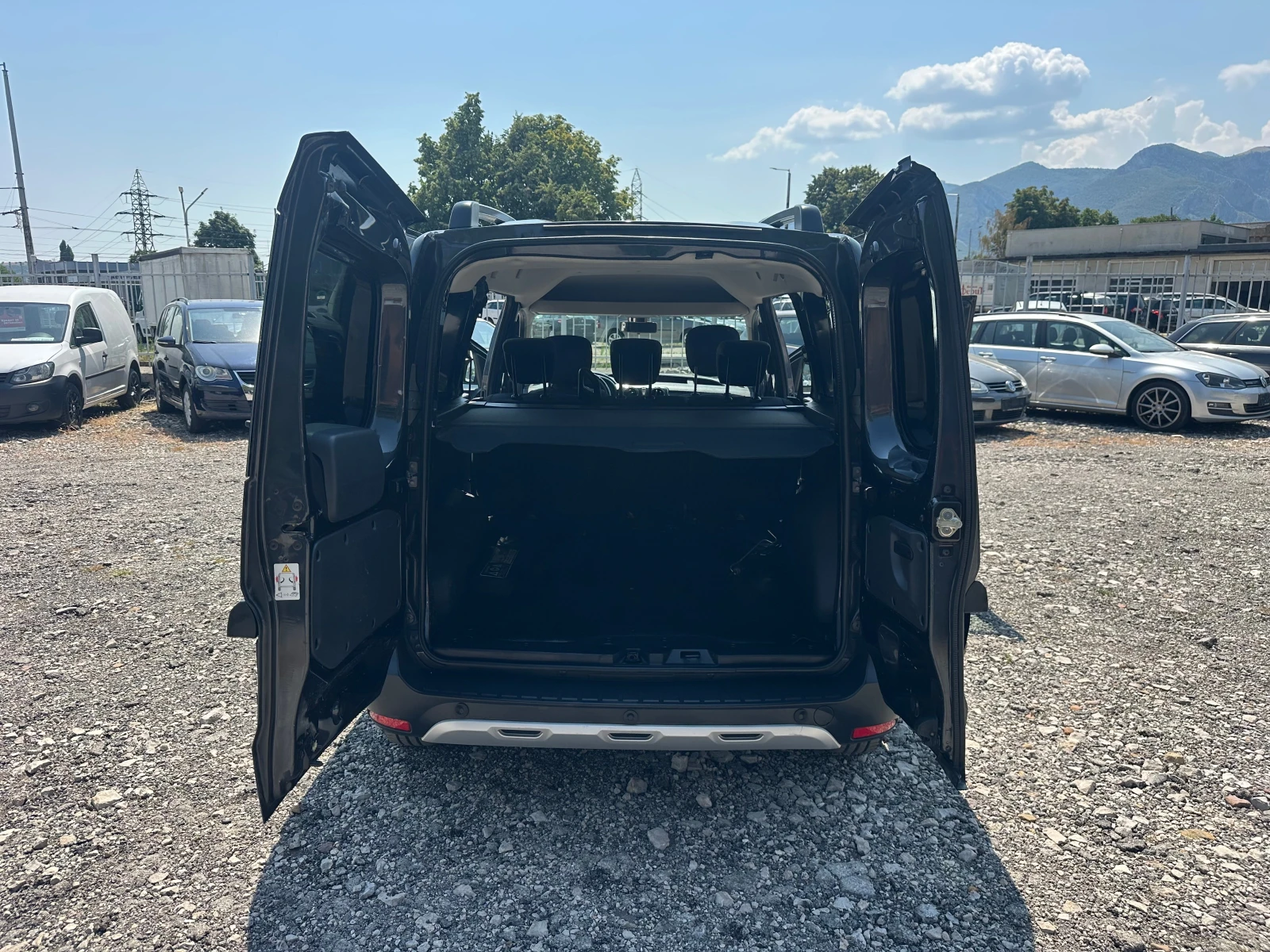 Dacia Dokker 1.4TI 132kc, снимка 16 - Автомобили и джипове - 55595060