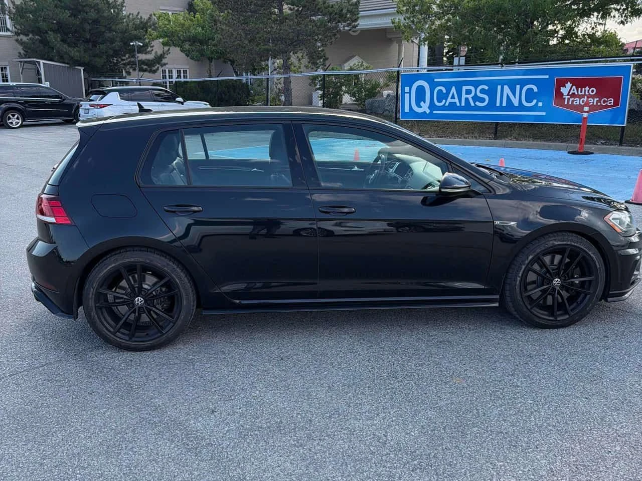 VW Golf * 5 door DSG * CARFAX * ЦЕНА ДО БГ, снимка 3 - Автомобили и джипове - 55646833