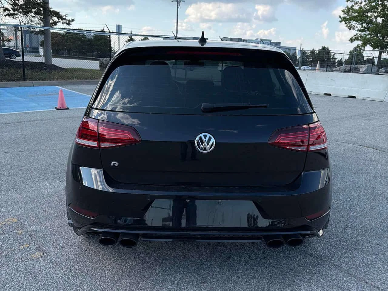 VW Golf * 5 door DSG * CARFAX * ЦЕНА ДО БГ, снимка 5 - Автомобили и джипове - 55646833