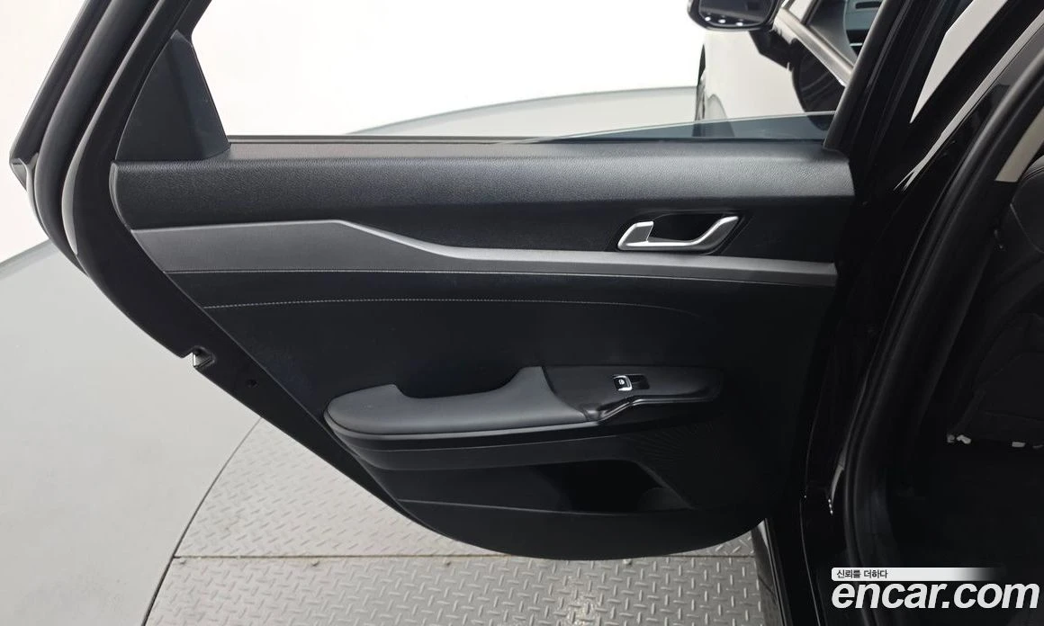 Kia K5 2.0 Prestige, снимка 15 - Автомобили и джипове - 55669002