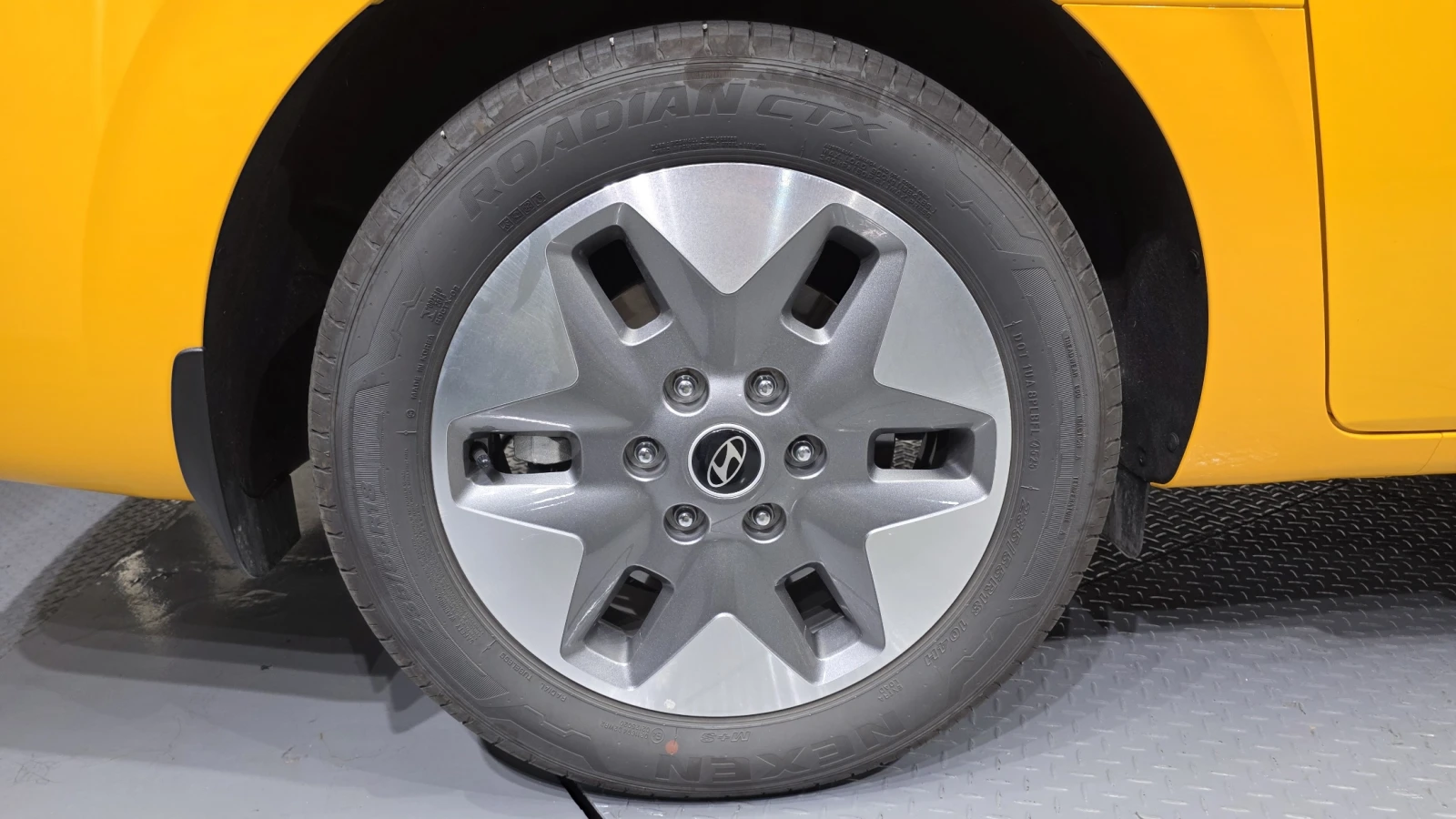 Hyundai Staria 1.6 HEV 11-Seater* ЕЛ. БАГАЖНИК* КРАЙНА ЦЕНА, снимка 5 - Автомобили и джипове - 55953149