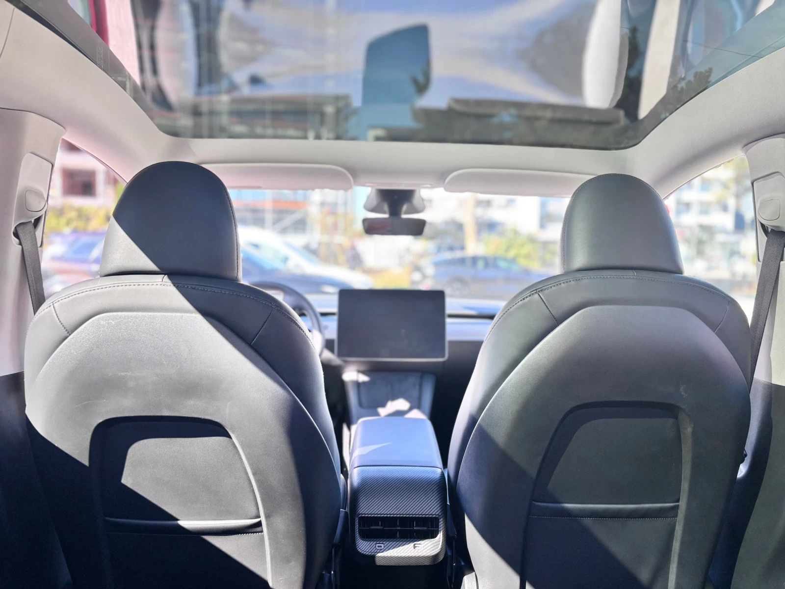 Tesla Model Y Long range, снимка 9 - Автомобили и джипове - 56563407