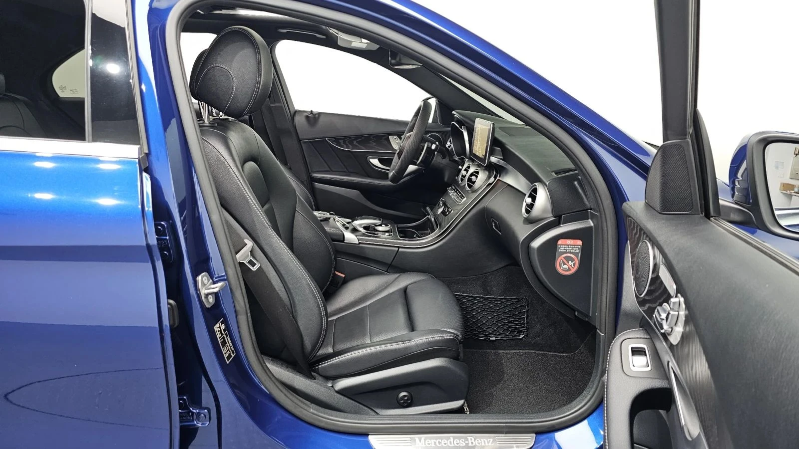Mercedes-Benz C 200, снимка 12 - Автомобили и джипове - 56685748