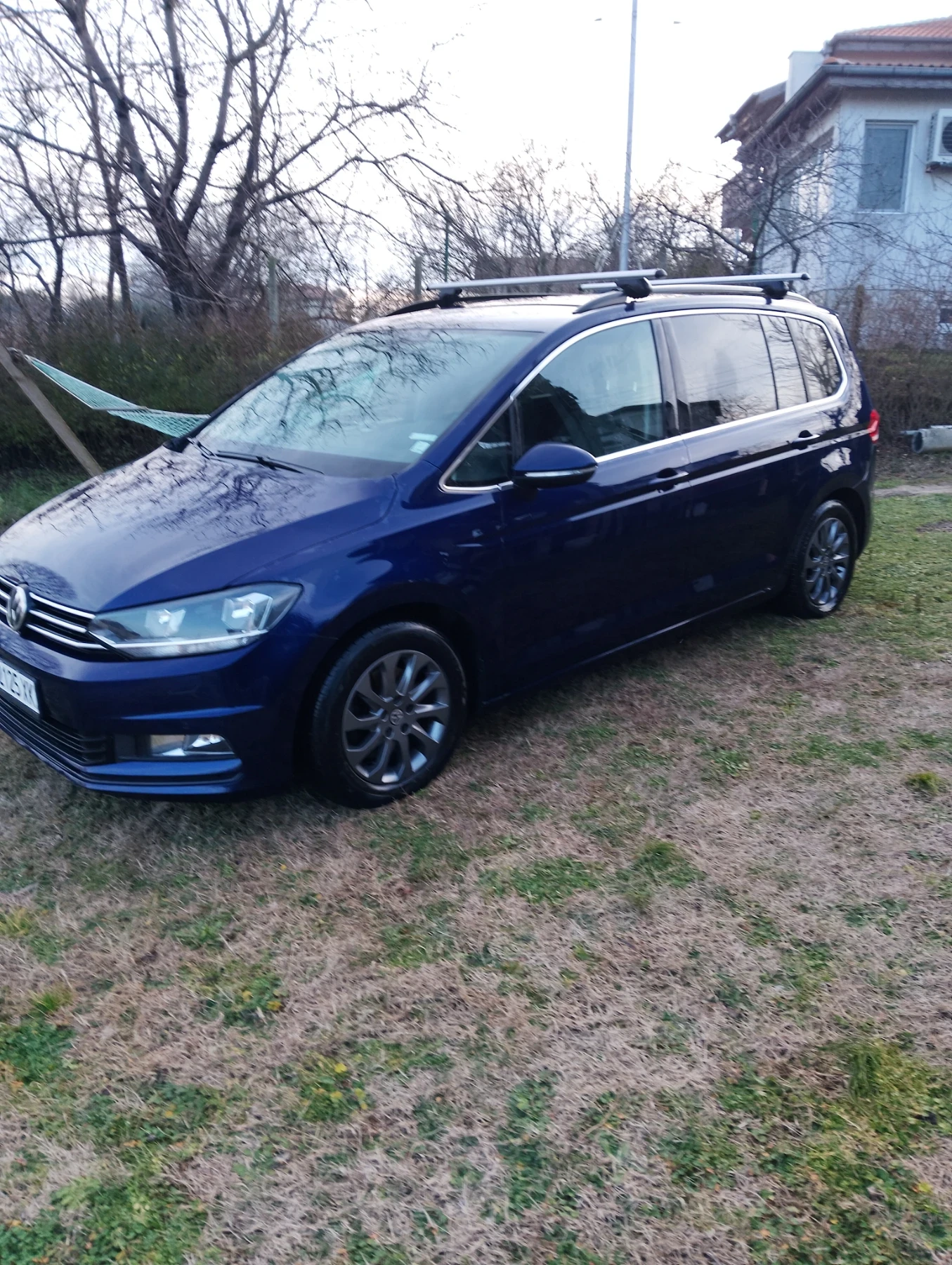 VW Touran, снимка 4 - Автомобили и джипове - 56744593