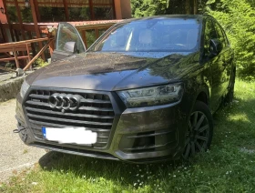 ������ Audi Q7