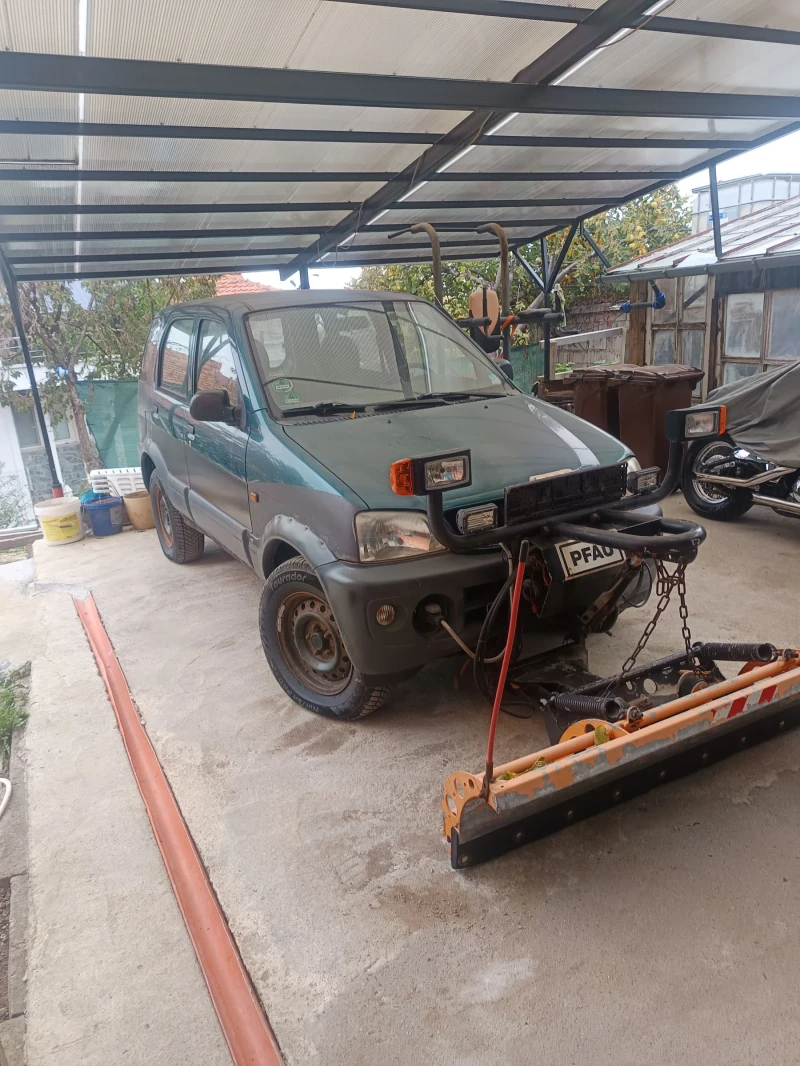 Daihatsu Terios Снегорин , снимка 1 - Автомобили и джипове - 48027824