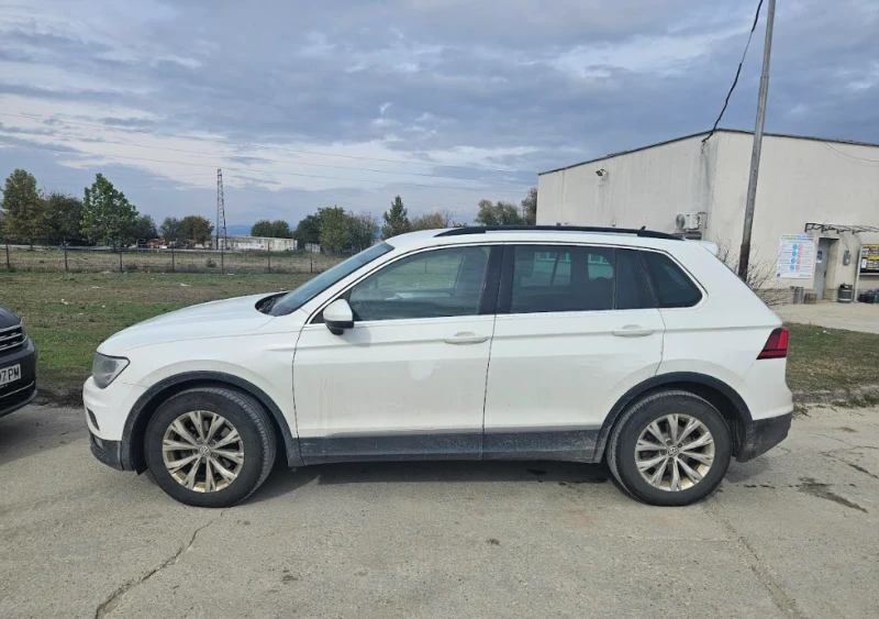VW Tiguan, снимка 2 - Автомобили и джипове - 52598908