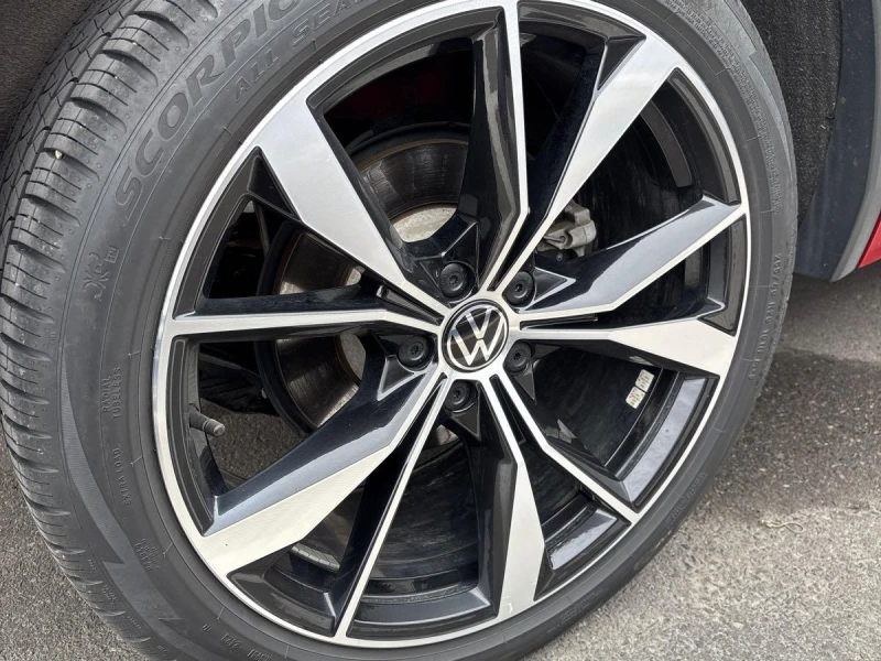 VW Tiguan Highline R-Line CARFAX АВТО КРЕДИТ - 54500 лв. - 32368901 | Car24.bg