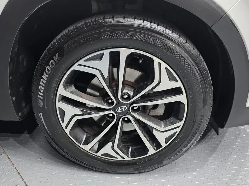 Hyundai Santa fe 2.0 2WD - САМО 30% АВАНС, снимка 5 - Автомобили и джипове - 56306658