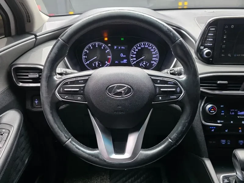 Hyundai Santa fe 2.0 2WD - САМО 30% АВАНС, снимка 13 - Автомобили и джипове - 56306658