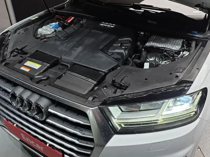 Audi Q7, снимка 6 - Автомобили и джипове - 56689817
