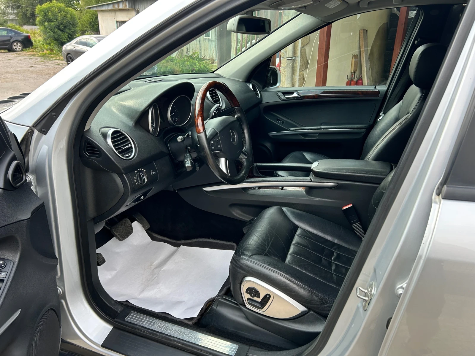 Mercedes-Benz ML 320  - изображение 7