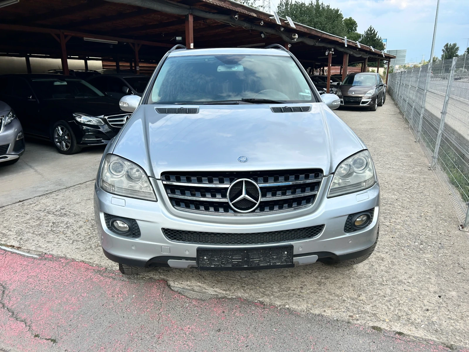 Mercedes-Benz ML 320  - изображение 6